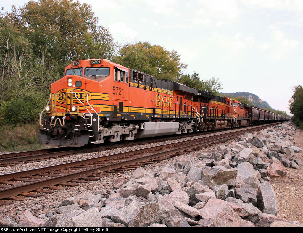 BNSF 5721